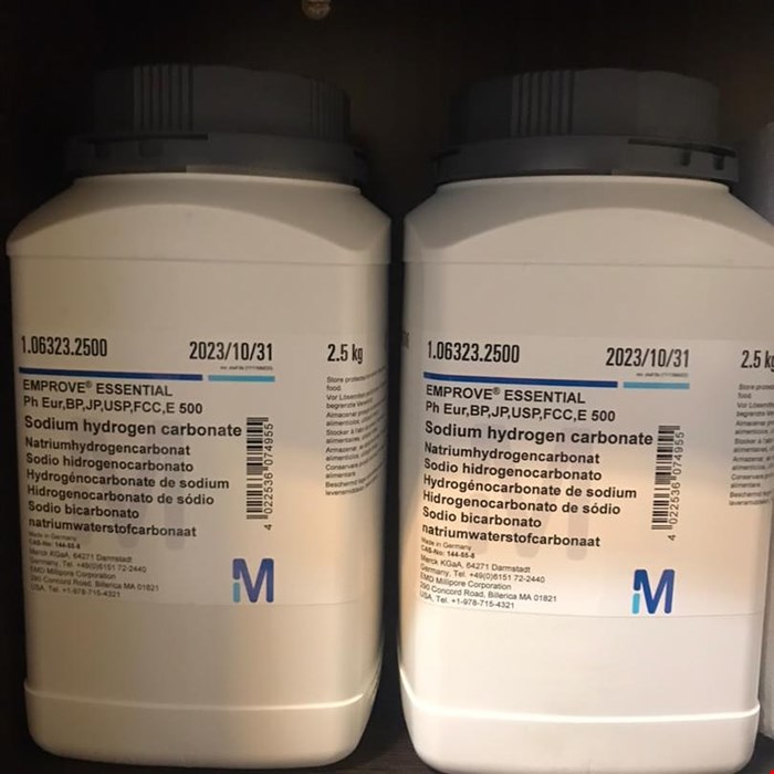 بیکربنات سدیم(سدیم هیدروژن کربنات) جوش دارویی کد:106323 Sodium hydrogen carbonate 