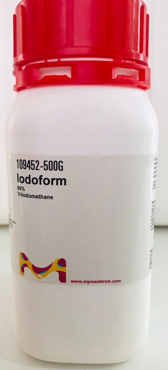  یدوفورم 99٪IodoformCAS Number:75-47-8Molecular Weight:393.73مشخصاتظاهر (رنگ) زردظاهر (فرم) پودرنام ترجیحی IUPACتریودومتاننامهای دیگرکربن تری یدیدفرمول شیمیایی CHI3نقطه ذوب 119 ° C (246 ° F ؛ 392 [2نقطه جوش 218 ° C (424 ° F؛ 491 [2 